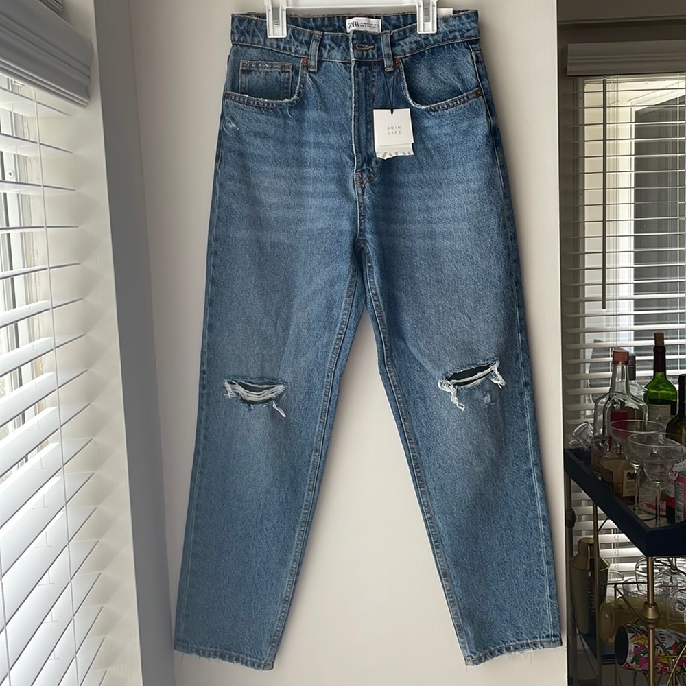 ZARA Classic Mom Fit Jeans. NWT